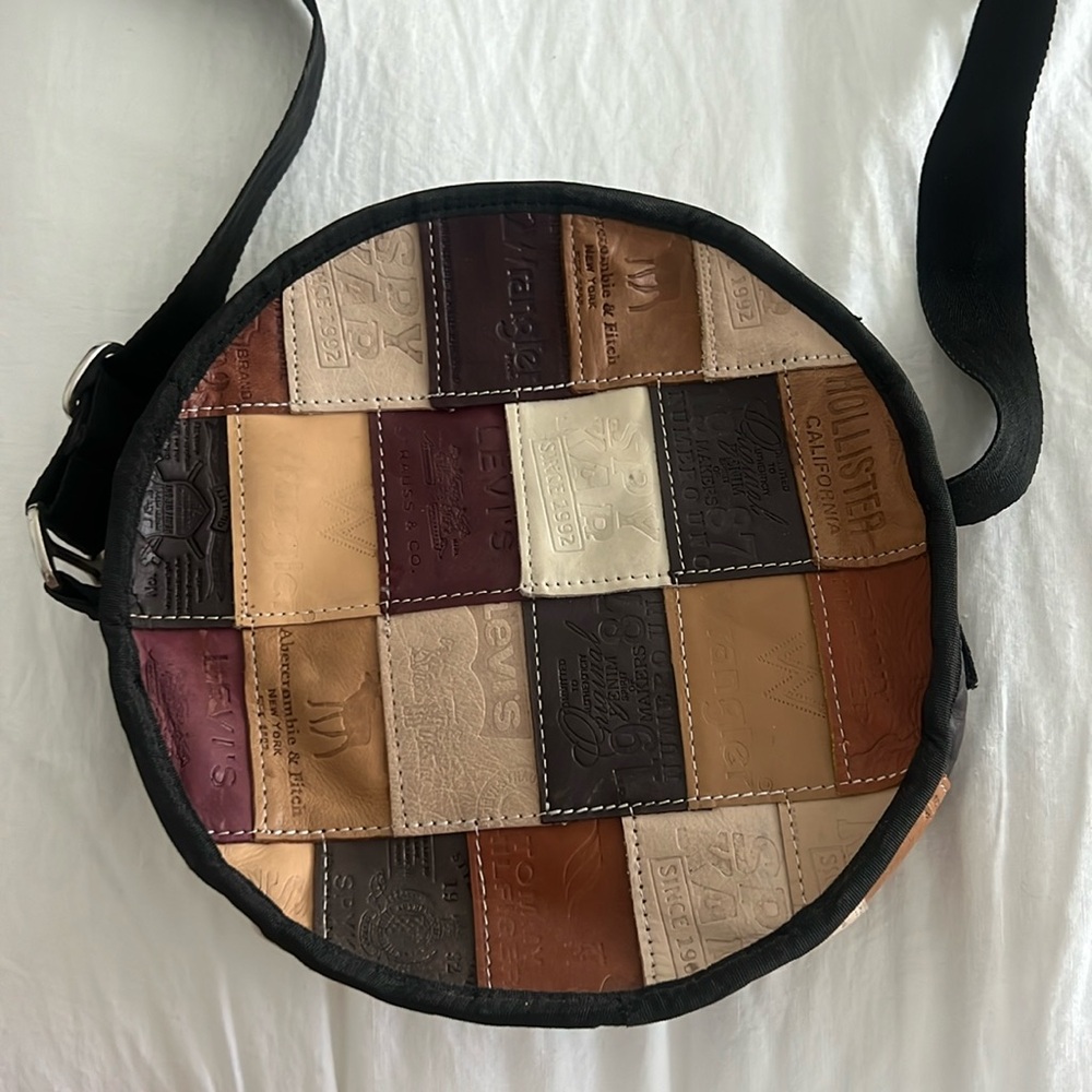 Unique Leather tag circle purse